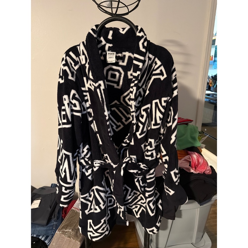Pink Victoria's Secret Plush Fleece Robe Black White Logo Print XS S